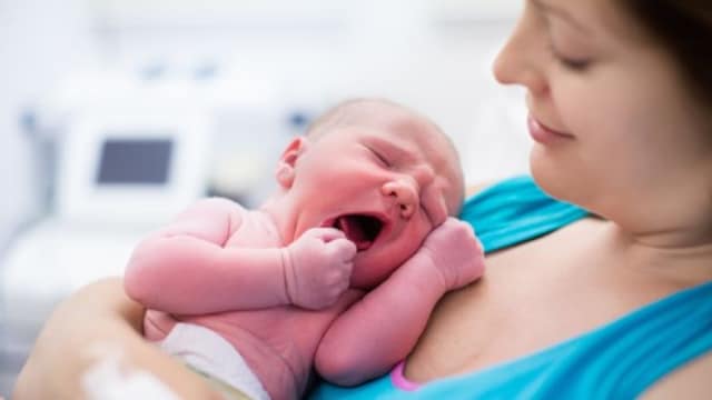 Advantages of breastfeeding: It enables children to gain the right amount of weight