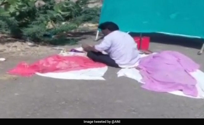 Rajasthan Doctors Conduct Autopsy On Roadside, Cite Lack Of Mortuaries