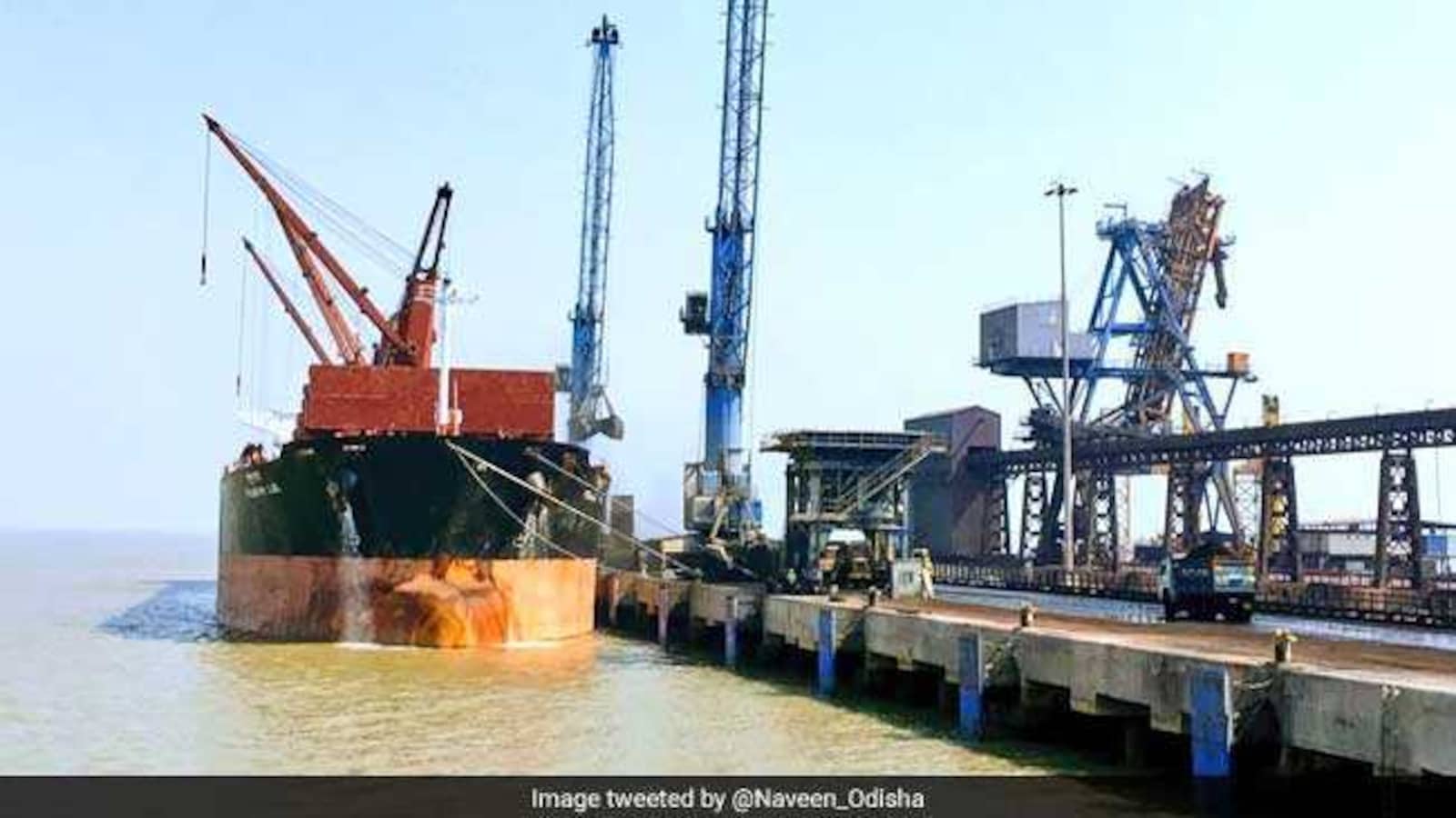 Dhamra Port Becomes India's First Private Multi-Cargo Port Fully Powered by Renewables