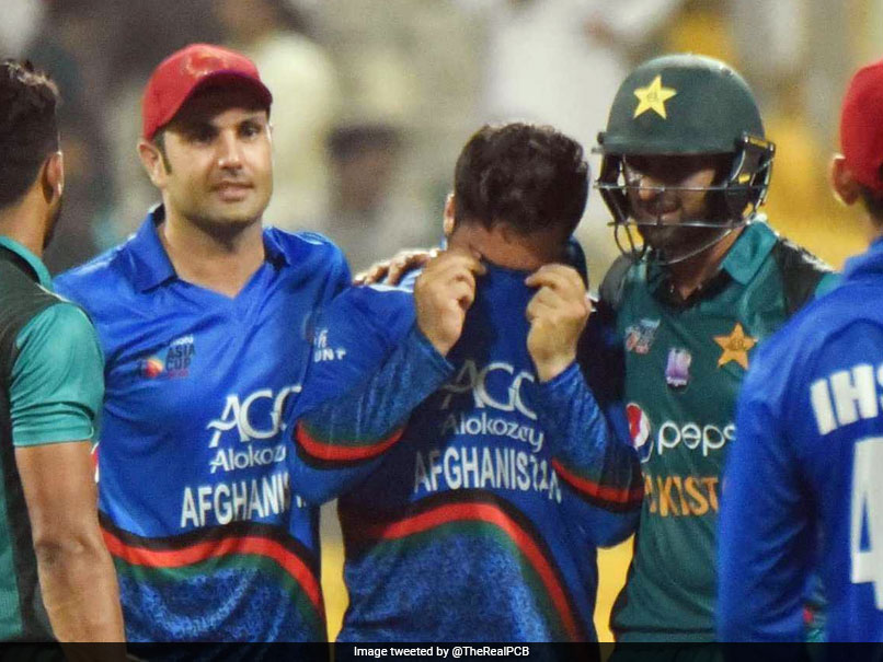 Watch: Pakistan Star Shoaib Malik Consoles Afghanistan Bowler After Dramatic Super Four Clash