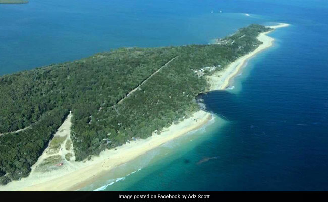 Section Of Beach In Australia's Queensland Collapses Into Sea