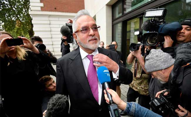 लंदन कोर्ट के बाहर विजय माल्या ने कहा- देश छोड़ने से पहले अरुण जेटली से मिला था, वित्त मंत्री ने कही यह बात