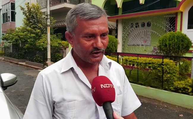 With Fuel Prices On Fire, Ordinary Indians Feel The Heat