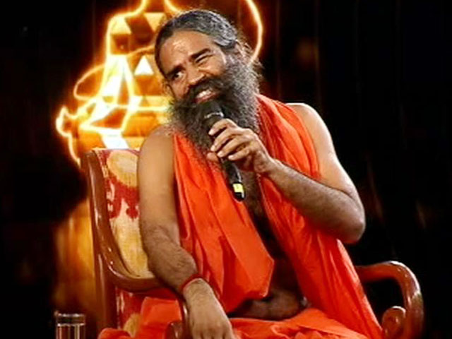 NDTV युवा कॉन्क्लेव : रामदेव बोले- इजाजत मिले तो मैं 35-40 रुपये प्रति लीटर में पेट्रोल बेचूं