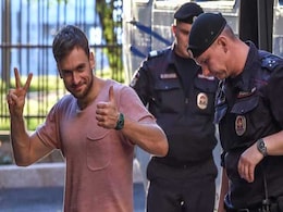 Russia's Pussy Riot Activist Awake Again After "Poisoning" Russia's Pussy Riot Activist Awake Again After "Poisoning"