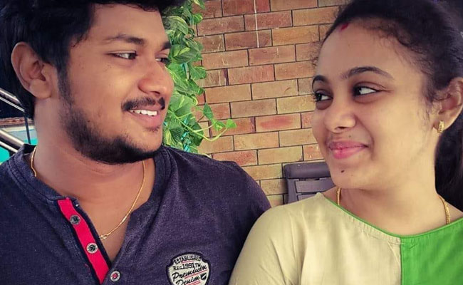 Telangana Man Hacked To Death In Front Of Pregnant Wife, Murder On CCTV