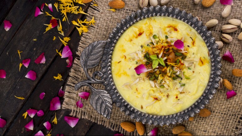 Basundi Recipe: घर पर झटपट बनाएं स्वादिष्ट बासुंदी, तारीफ करते नहीं थकेंगे फैमिली वाले