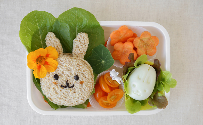 Eggs, quinoa, brown rice, etc make for healthy lunch options for people in desk jobs