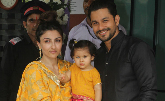 Baby Inaaya Attends Ganesh Chaturthi <i>Puja</i> With Parents Soha Ali Khan And Kunal Kemmu