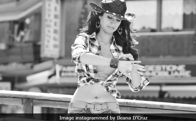 Ileana D'Cruz, Interrupted, Shares Funny Photoshoot Fail. See Here