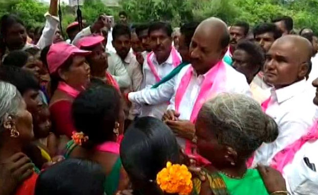 On Video, Telangana TRS Lawmaker Seen Offering 5 Lakh Bribe To Voters