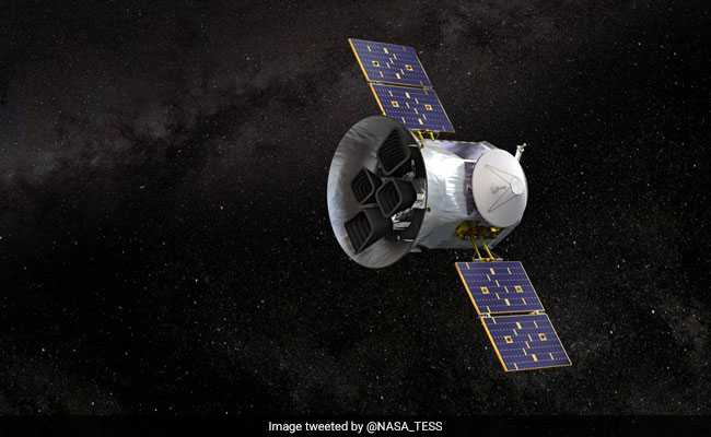 NASA's Newest Planet Hunter Telescope Shares First Science Image