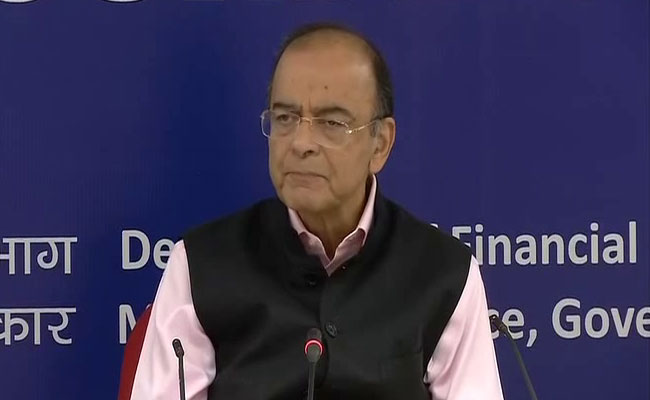 पेट्रोल की कीमतों पर जेटली का राहुल गांधी को जवाब, ट्वीट कर देने से कम नहीं होंगे तेल के दाम