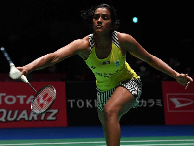 PBL: हैदराबाद हंटर्स का हिस्‍सा बनीं पीवी सिंधु, नॉर्थ ईस्‍टर्न वॉरियर्स ने साइना पर लगाया दांव..