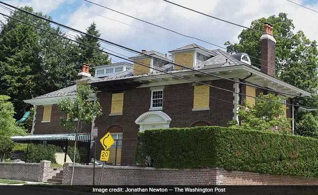 DNA, Facebook Use And A Sword Among Evidence In US Quadruple Murder Trial