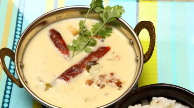 Watch: How To Make Delicious Sindhi Kadhi At Home (Recipe Video Inside)