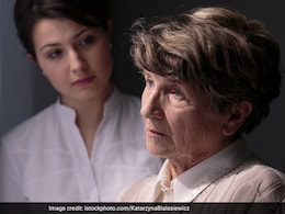 World Alzheimer's Day 2024 : क्या आप भी ज्यादा देर तक चीजें याद नहीं रख पा रहे हैं तो न करिए नजरअंदाज, हो सकता है खतरनाक World Alzheimer's Day 2024 : क्या आप भी ज्यादा देर तक चीजें याद नहीं रख पा रहे हैं तो न करिए नजरअंदाज, हो सकता है खतरनाक