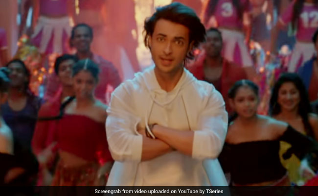 <I>Loveratri</I> New Song: Aayush Sharma's <I>Rangtaari</I> Is The Perfect Festival Track