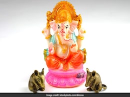 Vinayak Chaturthi 2018: कैसे भगवान गणेश की सवारी बना एक छोटा-सा चूहा? पढ़ें पूरी कहानी Vinayak Chaturthi 2018: कैसे भगवान गणेश की सवारी बना एक छोटा-सा चूहा? पढ़ें पूरी कहानी