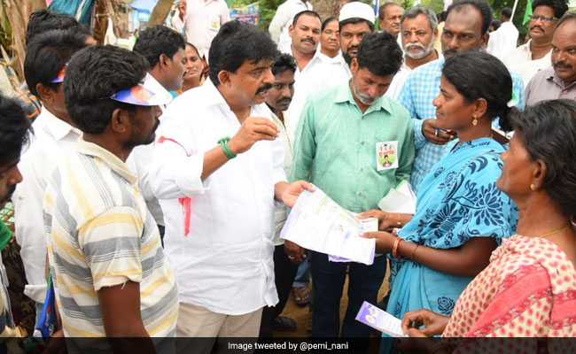 YSR Congress Party Kicks Off Outreach Campaign 'Ravali Jagan' In Andhra