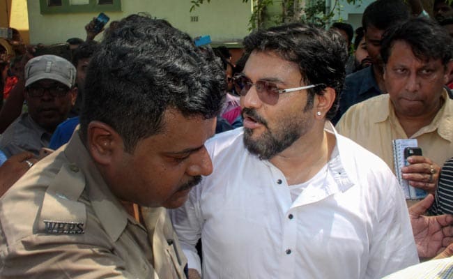 Babul Supriyo Says Vehicles Of His Security Personnel Attacked In Bengal