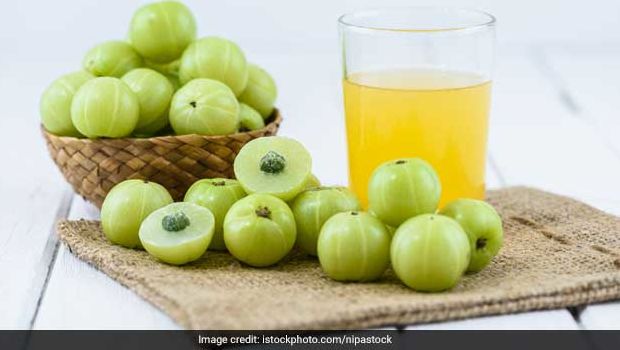 Amla benefits: Diabetes patients can use amla to control blood sugar levels naturally