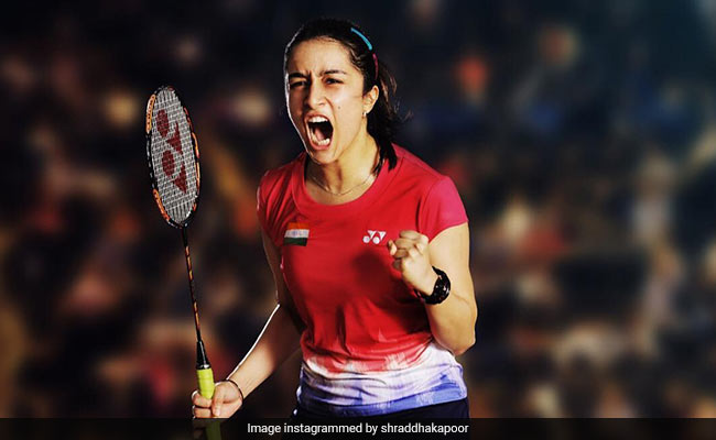 श्रद्धा कपूर ने बैडमिंटन के साथ पोस्ट किया 'साइना' का First Look, कुछ यूं होगा अंदाज