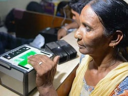 Poll Body Calls Meet To Discuss Linking Aadhaar And Voter Cards Poll Body Calls Meet To Discuss Linking Aadhaar And Voter Cards