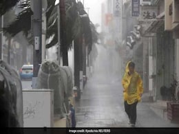 Heavy Rain, Strong Winds As Powerful Typhoon Approaches Southern Japan Heavy Rain, Strong Winds As Powerful Typhoon Approaches Southern Japan