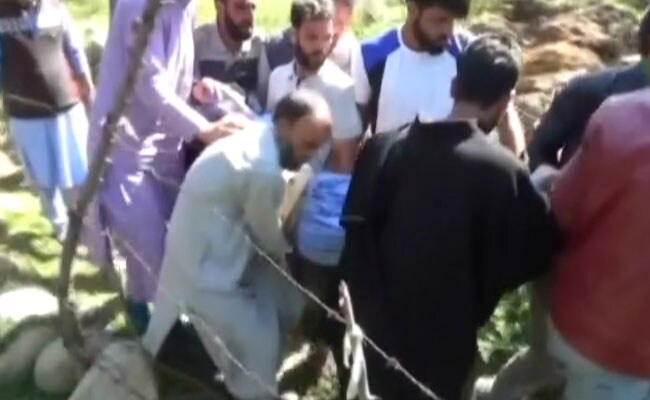 Image result for Three Cops Abducted, Killed in Shopian, Several resignation Videos Emerge