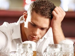 आपकी ये 5 आदतें हैं बेहद खतरनाक, हाई ब्लड प्रेशर वालों को पहुंचाती हैं भयंकर नुकसान, जितनी जल्दी छोड़ें उतना अच्छा आपकी ये 5 आदतें हैं बेहद खतरनाक, हाई ब्लड प्रेशर वालों को पहुंचाती हैं भयंकर नुकसान, जितनी जल्दी छोड़ें उतना अच्छा