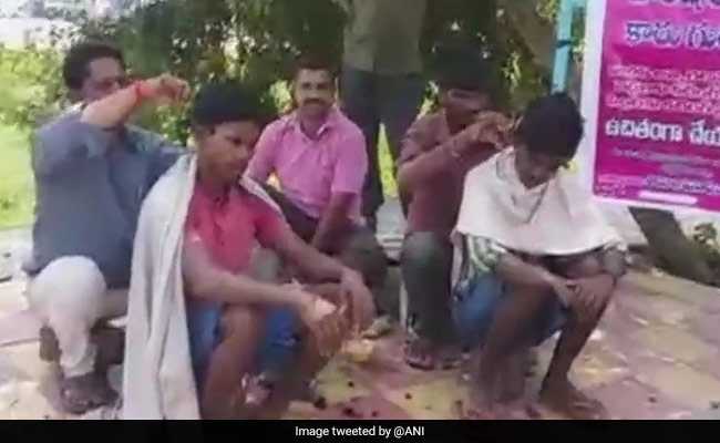 "Free Haircuts": How 3 Barbers In Telangana Are Luring Voters For KCR