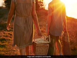 3 Romantic Date Ideas For When You Are Low On Money 3 Romantic Date Ideas For When You Are Low On Money