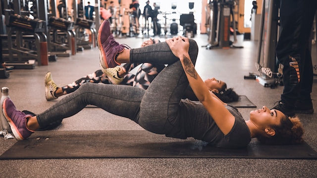 Here are some tips to avoid germs at the gym