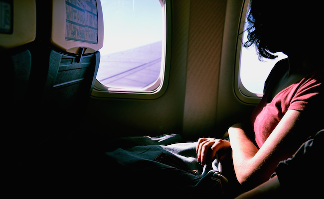 3 Ways To Look And Feel Fresh After A Long- Haul Flight