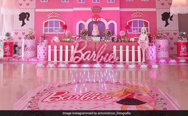 Drug Kingpin "El Chapo" Sits In Jail, Daughters Have Barbie Themed Party