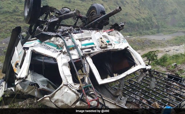 Three Couples Among 13 Dead After Vehicle Swerves Off Road In Shimla