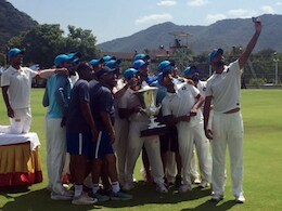 Duleep Trophy: ईशान किशन ही नहीं, ये खिलाड़ी भी हुए दलीप ट्रॉफी के पहले राउंड के मुकाबलों से बाहर, संजू फैंस के लिए खुशखबरी Duleep Trophy: ईशान किशन ही नहीं, ये खिलाड़ी भी हुए दलीप ट्रॉफी के पहले राउंड के मुकाबलों से बाहर, संजू फैंस के लिए खुशखबरी
