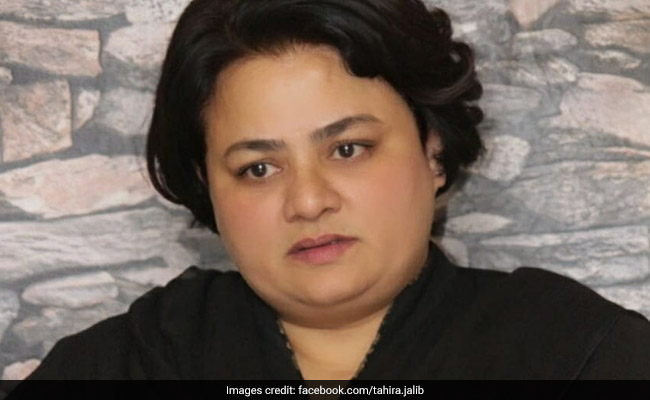 Revolutionary Pak Poet's Daughter Drives A Taxi To Make Ends Meet