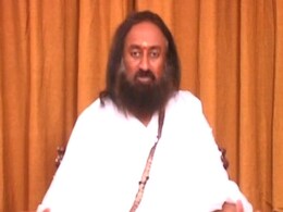 NDTV क्लीनाथॉन में बोले श्रीश्री रविशंकर, हमें लोगों को प्लास्टिक जलाने से होने वाले खतरे के बारे में शिक्षित करना होगा NDTV क्लीनाथॉन में बोले श्रीश्री रविशंकर, हमें लोगों को प्लास्टिक जलाने से होने वाले खतरे के बारे में शिक्षित करना होगा