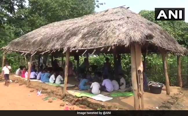 School Land In 'Dispute', Students Forced To Study In A Hut In Odisha