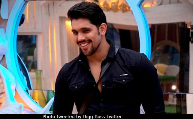 <I>Bigg Boss 12</I>, Day 32, Written Updates: Shivashish Mishra Is The New Captain Of The House