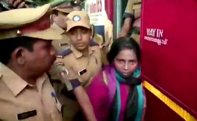 Protesters Stop Another Woman From Reaching Sabarimala Shrine