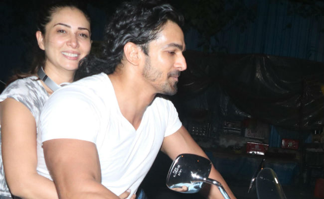 Rumoured Couple Harshvardhan Rane And Kim Sharma's Bike Ride Pic ...