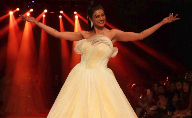 Get The Look: Sushmita Sen's Sleek High Ponytail