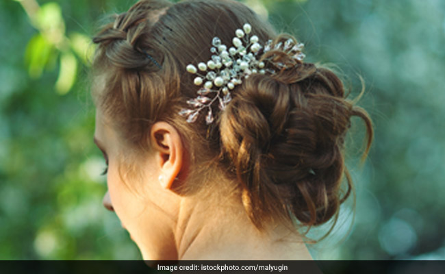5 Hair Accessories To Add To Your Festive Hairstyles