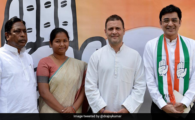 Former Jharkhand Chief Minister Madhu Koda's Wife Joins Congress