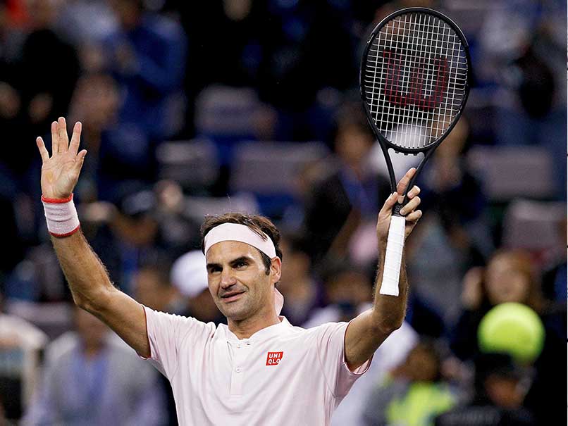 Roger Federer Makes Shaky Start To Shanghai Defence