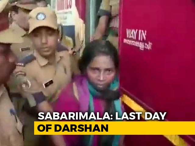 Protesters Stop Another Woman From Reaching Sabarimala Shrine