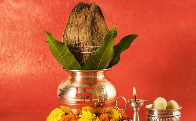Navaratri 2018: कलश स्‍थापना क्‍यों और कैसे की जाती है, जानिए सामग्री और शुभ मुहूर्त भी  